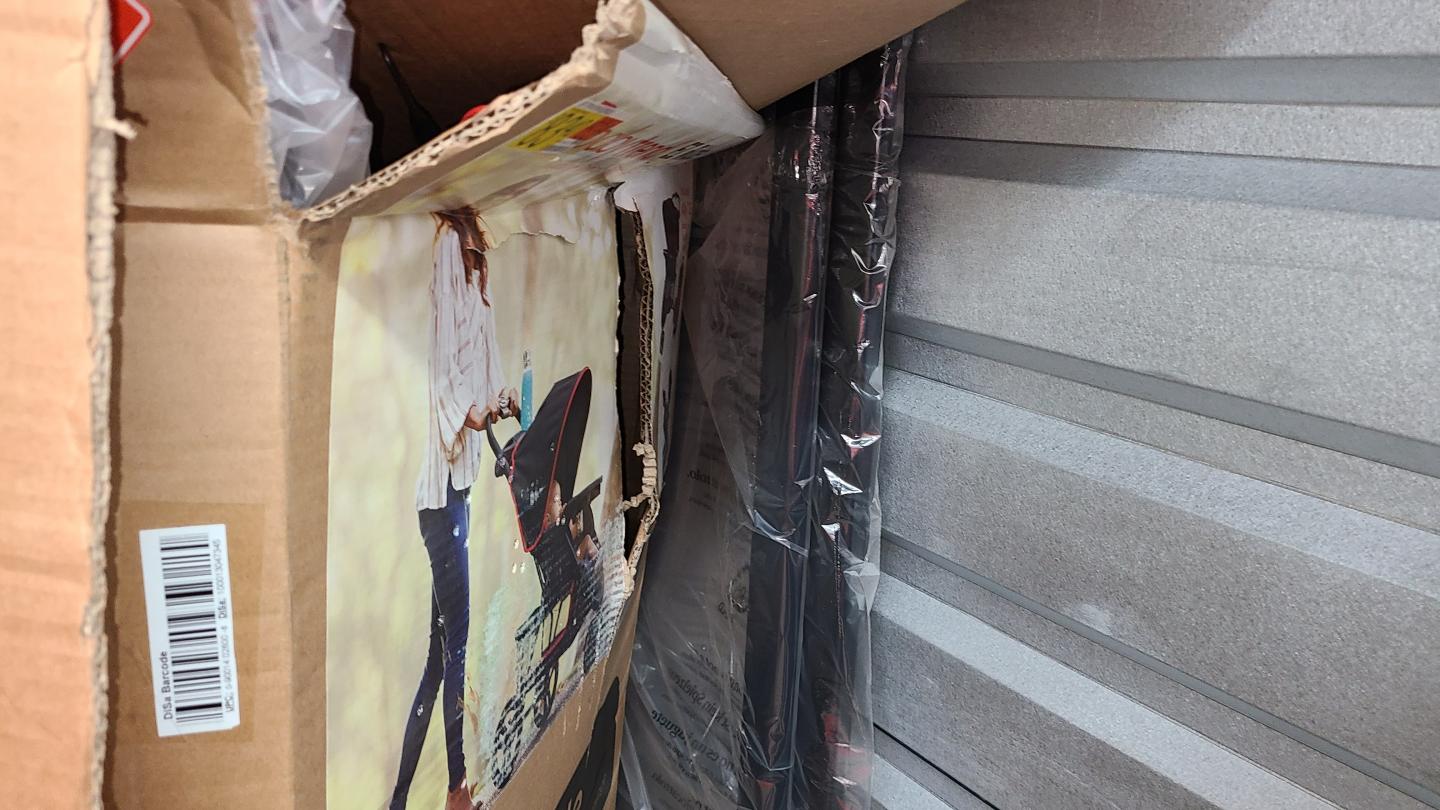 Storage Unit Auction in Coram, NY at UHaul Moving and Storage of Coram